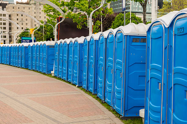 Portable Restroom Setup and Delivery in South Highpoint, FL